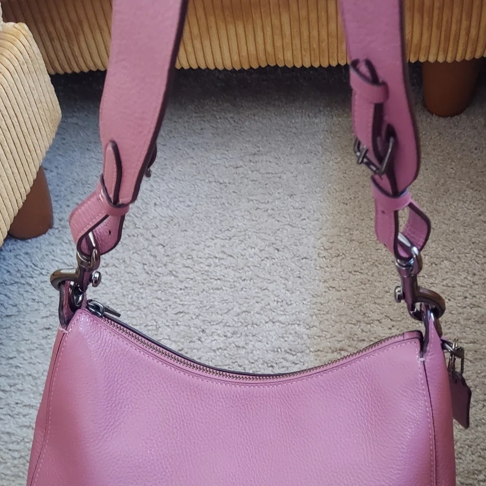 Coach Jess Hobo Rose Pink Pebbled Leather Shoulder Bag W/Gun Metal Hardware - Picture 2 of 16